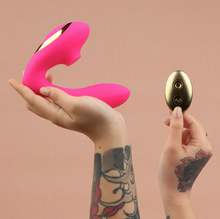 Load image into Gallery viewer, Tracy&#39;s Dog Nina Couples Vibrator-Purple
